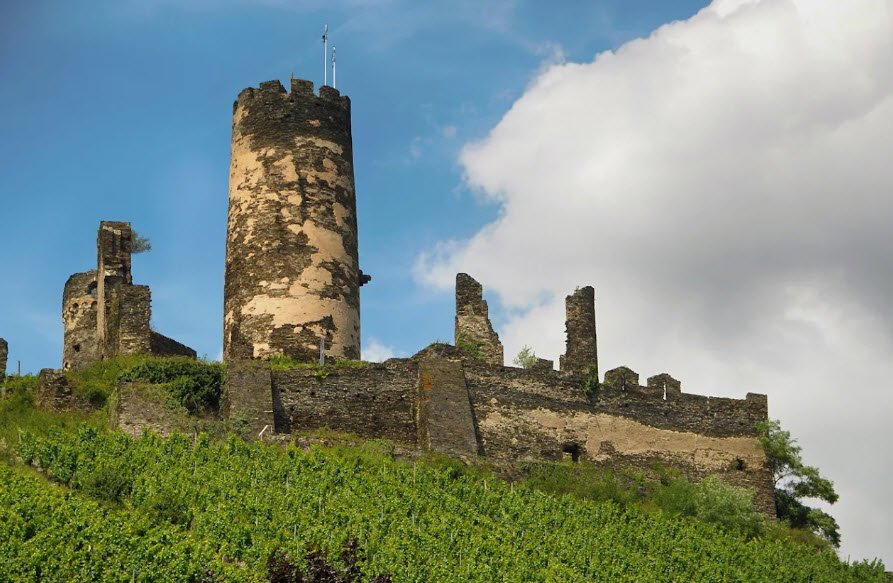 Ruin "Fürstenberg Castle", Oberdiebach, Germany, Germany